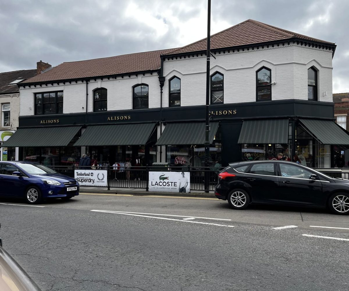 Canopies and trad awnings -20